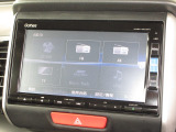 純正メモリーナビ(VXM-165VFi)を装着しております。AM、FM、CD、DVD再生、Bluetooth、音楽録音再生、フルセグTVがご使用いただけます。初めて訪れた場所でも安心ですね!