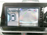 アラウンドビュ-モニタ-装備。上から見下ろしているような映像が表示されるので、車庫入れ時も安心です!