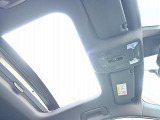 Audiの独創的なテクノロジーが、得も言われぬ安心感に包まれた走りを提供します。