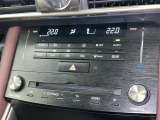 左右独立温度コントロールフルオートエアコンです。運転席、助手席それぞれで独立して温度設定ができます。冷え性の方が乗っても安心ですね♪