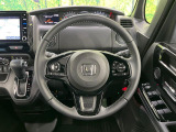 【純正革巻きステアリング】上質な革を使用することで、手にしっかり馴染みとても運転しやすいハンドルです♪