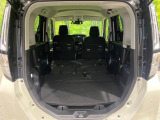 普段のお買い物や通勤、送迎等に十分な荷室スペースを確保しております。セカンドシートを倒すと、大きな荷物の積載も可能です♪