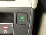 ★ECONスイッチ★ エコドライブを加速しよう!スイッチをONにすると、運転の仕方によるロスを抑え込み燃費をよくするようクルマが頑張ります(*^ー^*)燃費向上にチャレンジ♪