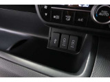 スマートフォンなどの音楽再生が可能なUSB接続ジャック装備車両です♪♪♪