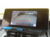 車庫入れもお任せのバックカメラ付き!