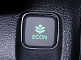 エンジン、エアコンなどを制御し低燃費な『ECONモード』に、また走りを楽しみたいとき、空調など快適性を重視したいときにはスイッチOFFで通常モードに切り替えができます!