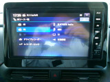 フルセグTV、Bluetoothなど好きな音楽を聴きながらドライブ。