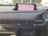 運転席・助手席シートヒーターにステアリングヒーターも搭載しております