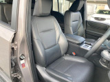 運転席シート廻りは使用感も少なく、良好な状態となっています。丁寧に使われていたことがよくわかりますね。