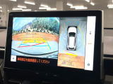 【パノラミックビューモニター】専用のカメラにより、上から見下ろしたような視点で360度クルマの周囲を確認することができます☆死角部分も確認しやすく、狭い場所での切り返しや駐車もスムーズに行えます。