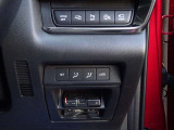 運転席パワーシートの位置をメモリー機能により2パターン記憶できます。