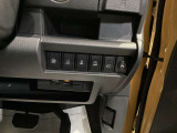 運転席から操作しやすい場所にある各スイッチ