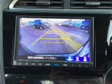 後方確認はバックカメラにお任せ♪後退時に便利で、駐車が楽になります♪