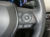 【レーダークルーズコントロール】(全車速追従機能付)付きです。車速に応じて追従支援してくれるので、ロングドライブも快適です。詳細は販売店スタッフまでおたずねください。