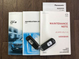 取扱書&整備手帳揃っております☆遠くからドアの開錠施錠が出来る便利なキーレスを装備しています。
