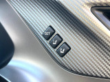 【メモリー機能付きパワーシート】ドライバーごとに設定したシート位置を記憶して、ボタン一つで切り替えできる便利な機能!運転する方が複数名いらっしゃるご家庭におすすめです♪