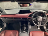 細部まで作り込まれた造形美!毎日でも運転して『人馬一体』を楽しみたくなります。是非、クルマに触れてその質感を味わってください。