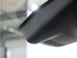 ◆ドライブレコーダー◆映像・音声などを記録する自動車用の装置です。 もしもの事故の際の記録はもちろん、旅行の際の思い出としてドライブの映像を楽しむことができます。