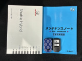 スマートキーは鍵をバッグに入れたままでもドアロックの開閉やエンジンのON・OFFができます。夜間や雨の日も鍵を探さなくて良いので便利です。