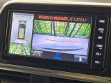 【パノラミックビューモニター】専用のカメラにより、上から見下ろしたような視点で360度クルマの周囲を確認することができます☆死角部分も確認しやすく、狭い場所での切り返しや駐車もスムーズに行えます。