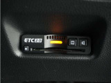 ◆ETC2.0装着◆進化したドライブ体験。料金収受システムだけだったETCが生まれ変わって、高速道路を賢く使うETC2.0に進化しました。多彩な情報サービスが便利で快適なドライブ体験を提供します。