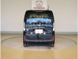 ご納車までの期間ですが、県内のお客様は1、2週間、県外のお客様は2、3週間ほどでご納車が可能となります。但し、お支払いや書類の状況によっては多少の前後もありますので、その際には何卒ご了承下さい。