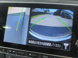 スイッチ操作により、「トップビュー」「フロントビュー」「サイドブラインドビュー」を切り替えが可能です。