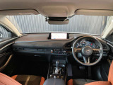 見晴らしが良く開放的な車内。視界も良好でストレス無く快適なドライブをご提供できます♪
