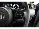 Hondaセンシングの機能のひとつ、アダプティブクルーズコントロール付!アクセルから足を離しても設定したスピードと前車との車間を保ち走行してくれます!車線維持もアシスト☆高速道路で疲労軽減ですね☆