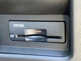 ETCで高速代の支払いもスムーズ!カードを持っていればご納車日当日からご利用いただけます。別途セットアップ料が必要です。