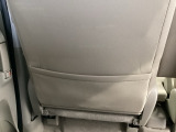 前席背面に、収納ポケットが付いています。