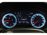 マルチインフォメーションディスプレイ付きのメーターです!エコ運転へ導く多彩な情報を表示してくれます。