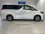 安心感のある力強い走り。静かな車内で家族とのおしゃべりが盛り上がります。