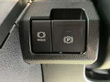ご納車前に納車点検(法定12ヶ月点検相当)を実施し、基本性能に関わる機能や状態を徹底的に点検します。