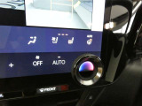 運転席・助手席は、ヒーター&ベンチレーション付シートです。暑い時期も寒い冬も快適に過ごせるうれしい装備です。