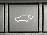 【パワーバックドア】スマートキーや運転席のボタンを押すだけでリアゲートが自動で開閉します!荷物を持っている時や、高い位置にあるバックドアを閉める際に便利な機能です♪