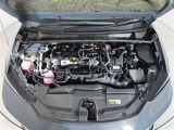 車にとって、とても大切な部分のエンジンルーム。綺麗に清掃済みで安心です。