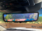 【デジタルインナーミラー】後席の大きな荷物や同乗者で後方が確認しづらい時でも安心!カメラが撮影した車両後方の映像をルームミラー内に表示。クリアな視界で状況の確認が可能です!