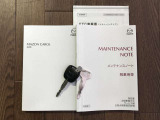 取扱書&整備手帳揃っております☆遠くからドアの開錠施錠が出来る便利なキーレスを装備しています。