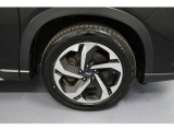 225/55R18のタイヤサイズです。