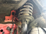 お車を安心してお乗りいただく為には、足回りの定期点検が欠かせません。サービスサポート(有償保証)では無料点検もご提供しており、安心のカーライフをお過ごしいただけるサポート体制が整っています。