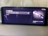 ハンドル操作をアシストすることにより車線からの逸脱回避を支援します。