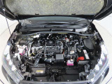 車にとって、とても大切な部分のエンジンルーム。綺麗に清掃済みで安心です。