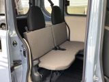 乗車人数や荷物の量、車内での過ごし方に合わせて、シートのレイアウトを変更できます。