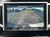 バックでの駐車が苦手な方や運転にあまり自信のない方でも後方の視界をしっかりサポート。安心して車庫入れが出来るバックカメラを装備しています!