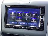 ナビ機能だけでなく、ミュージックサーバー、Bluetooth、フルセグテレビ、DVDとCD再生など、オーディオ機能がついています。