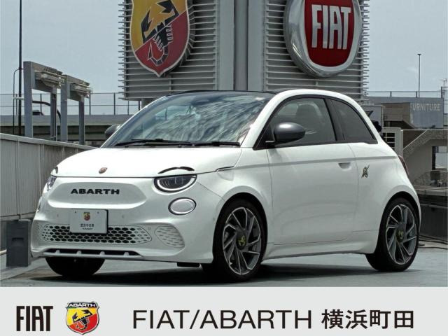 アバルト500eカブリオレ ツーリズモ 