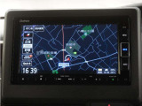 純正スタンダードインターナビ(VXM-234VFi)&バックカメラが装備されているので、普段の使い勝手もロングドライブも快適です。