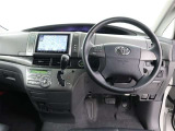 運転席周りです。