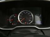 メーターの視認性もよく安全運転ができます。